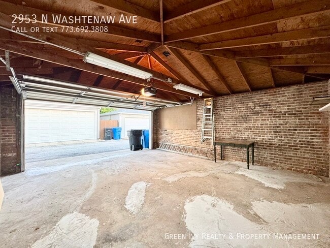 Building Photo - 2953 N Washtenaw Ave