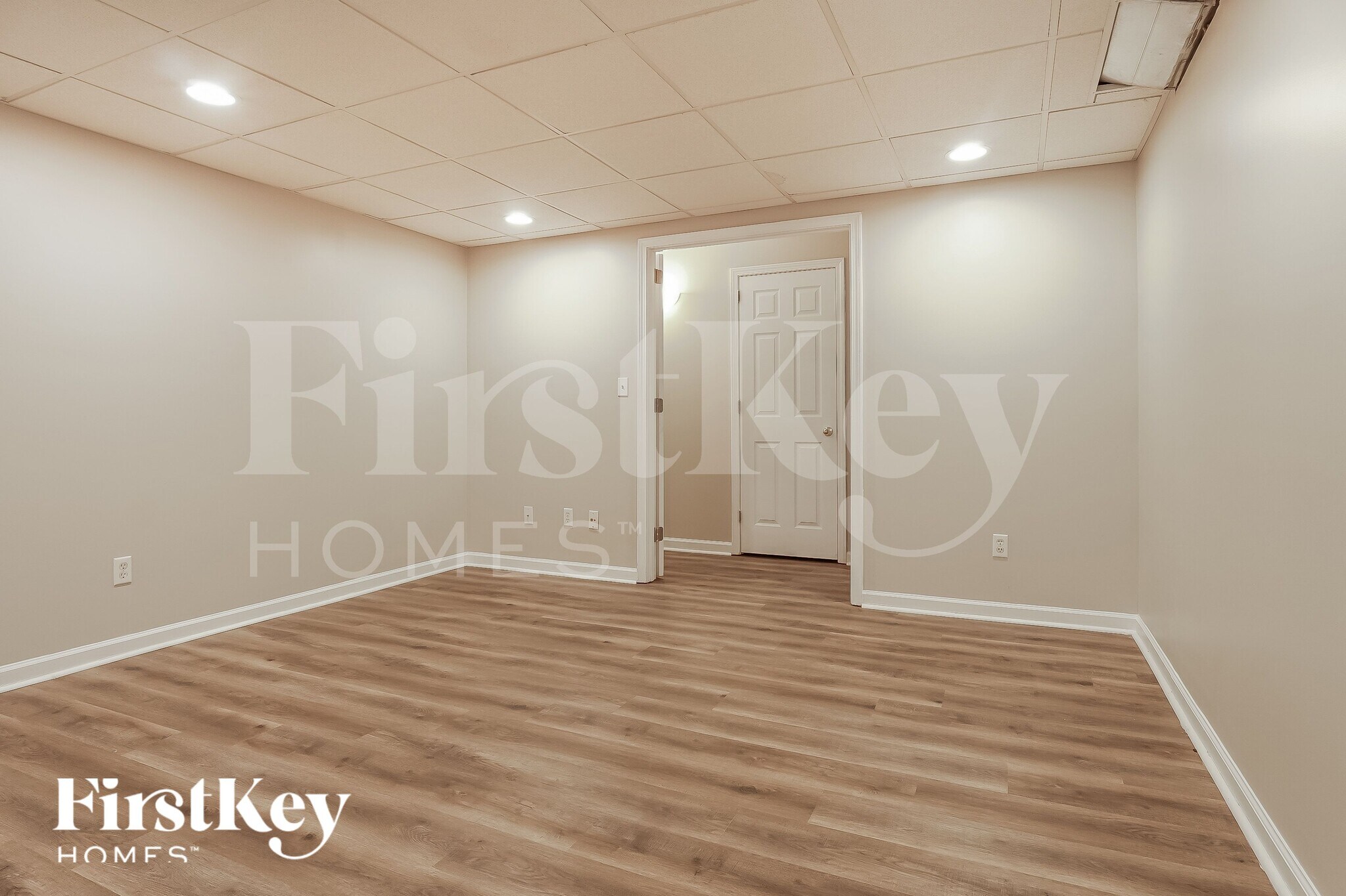 Building Photo - 5612 Elliot Cir