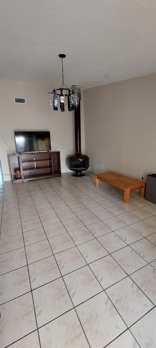 Building Photo - 19525 Cypress Ct E