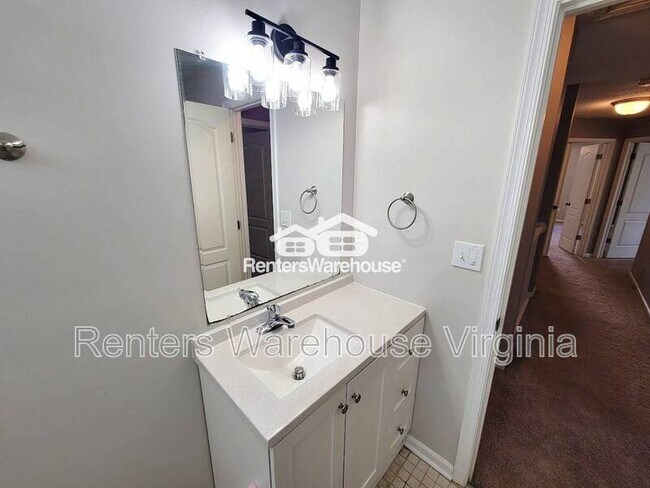 Building Photo - 2135 Sunset Maple Ln