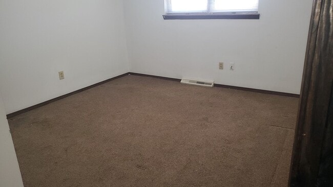 Building Photo - 1685-1687 Sonora Dr