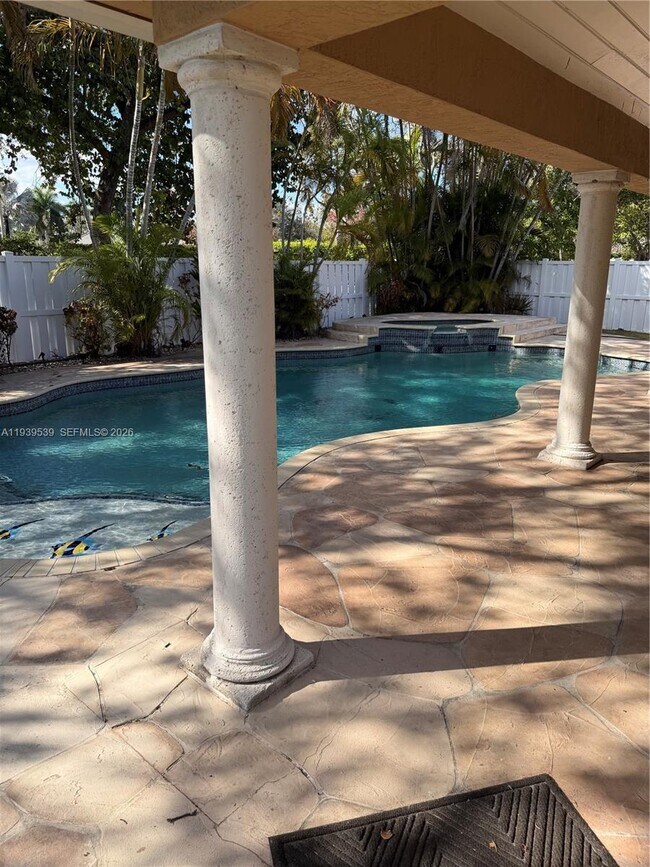 Building Photo - 1552 NW 135th Ave