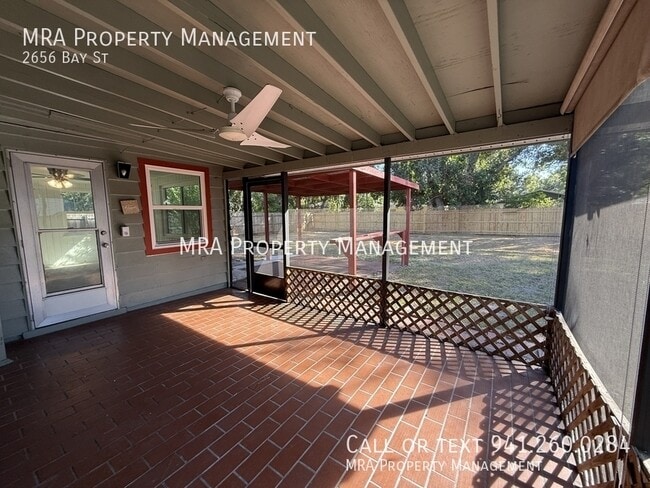 Building Photo - 2656 Bay St