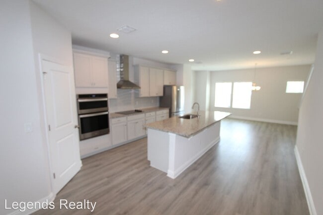 Building Photo - 4 br, 3.5 bath House - 413 Diamond Dove Cove