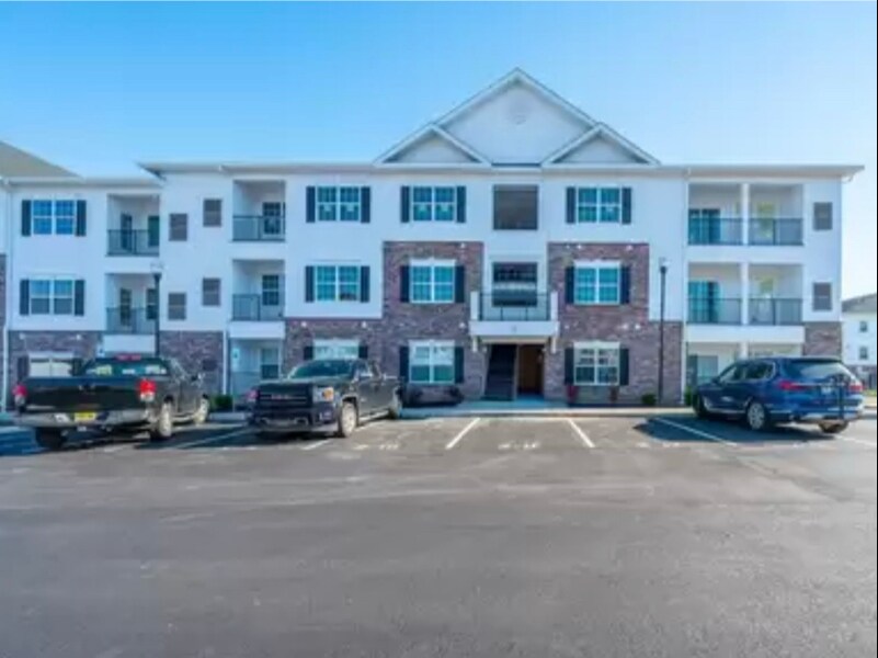 Building Photo - 718 Stiller Ln