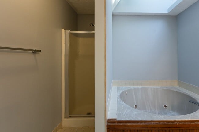 Building Photo - 3301 Sams Way SE