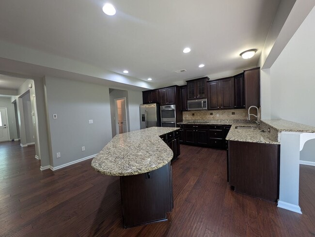 Building Photo - Stunning 2 Story Home Located in The Settlements at Withrow Downs Community!
