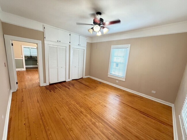 Building Photo - Charming & Spacious 3-Bedroom Home with a Large Fenced Yard!