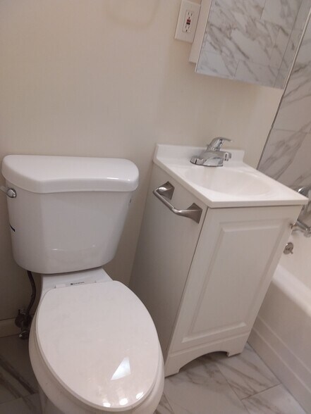 Building Photo - 58 Pennywood Ln