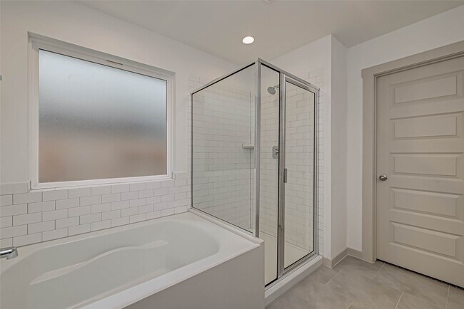 Building Photo - 3418 Lake Landing Ln