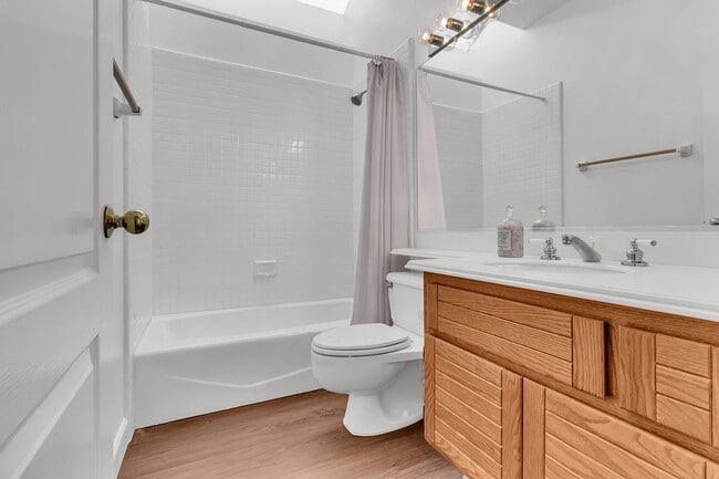 Building Photo - 54 Via Candelaria