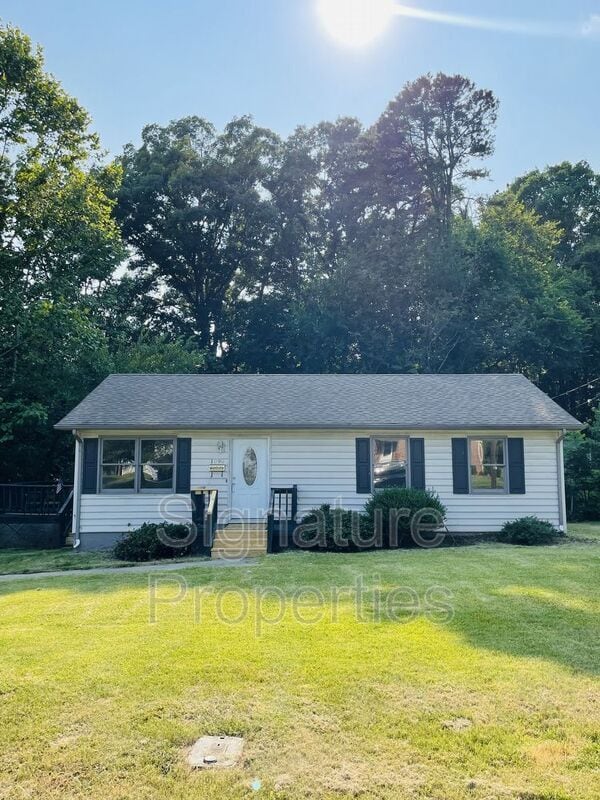 Primary Photo - 1090 Ash Ave