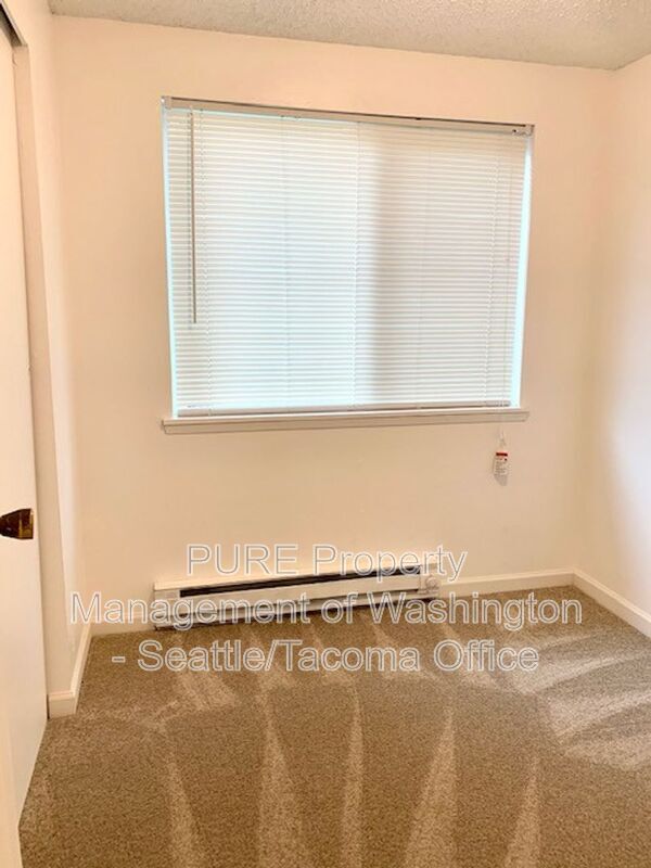 Building Photo - 907 SW Holden St