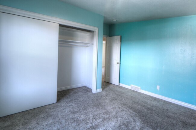 Building Photo - Pet Friendly American Fork Home