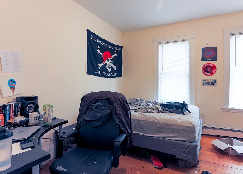 Building Photo - 70 Calumet St