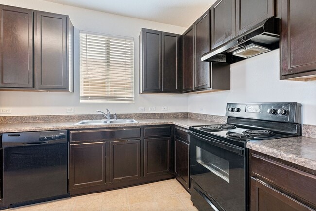 Building Photo - Lovely Single Story, 3 bedrooms, 2 bathrooms, Home in Northeast Austin!!!!