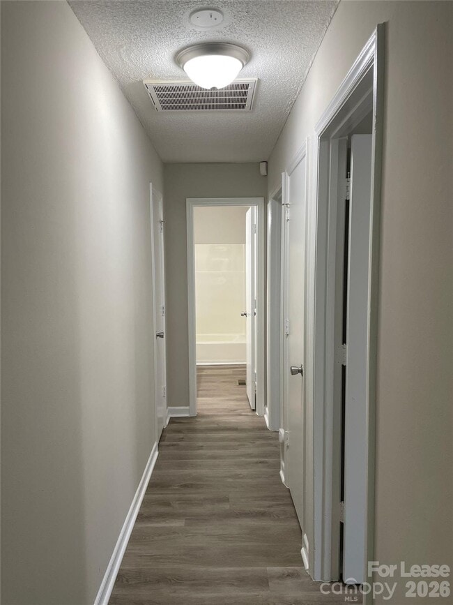 Building Photo - 3623 Driftwood Dr