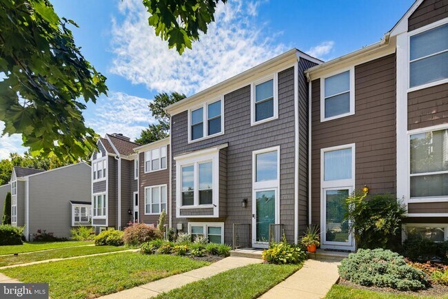 Building Photo - 7779 Chatfield Ln