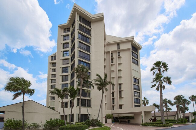 Building Photo - 2400 S Ocean Dr