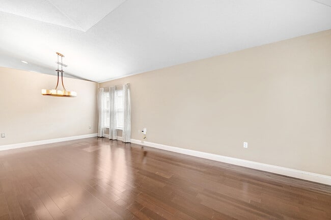 Building Photo - 4190 Chardonnay Dr