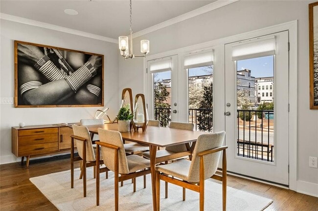 Building Photo - 2145 Burnside Dr NW