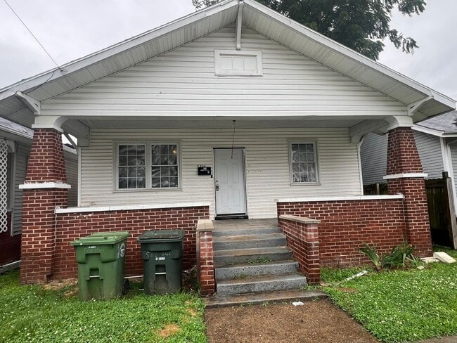 Building Photo - FOR RENT | 2 Bed | 1 Bath