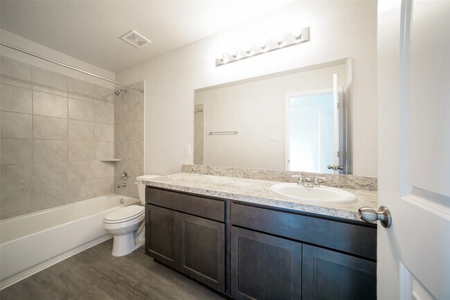 Building Photo - 416 Brushback Dr