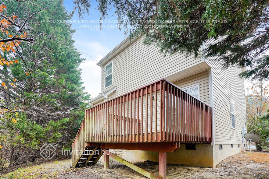 Building Photo - 511 Lodestone Dr