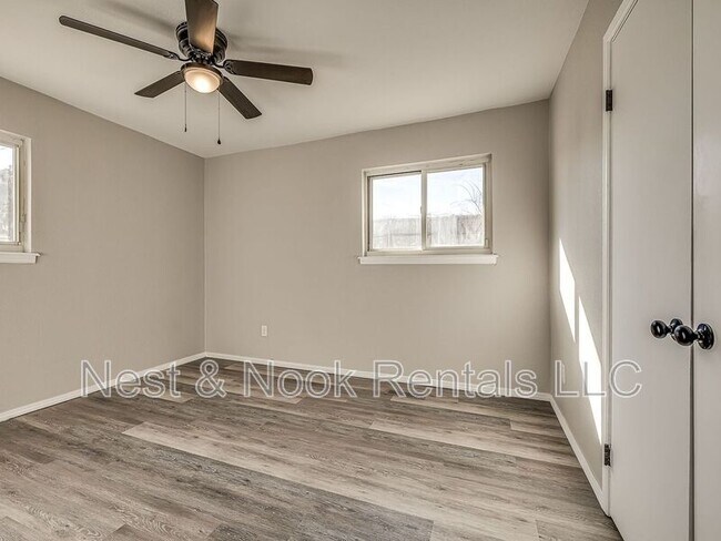 Building Photo - 5966 E 36th St