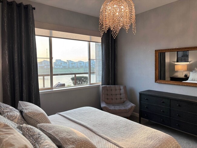 Building Photo - 2282 Solace Vis