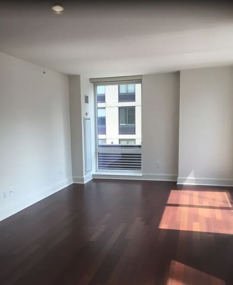Building Photo - 151 W 93rd St