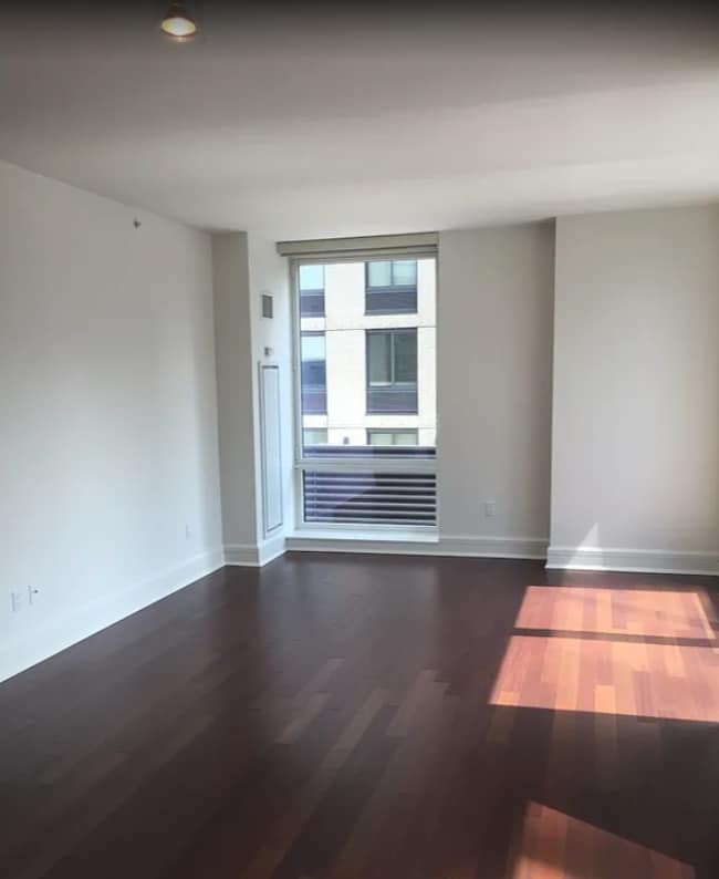 Building Photo - 151 W 93rd St