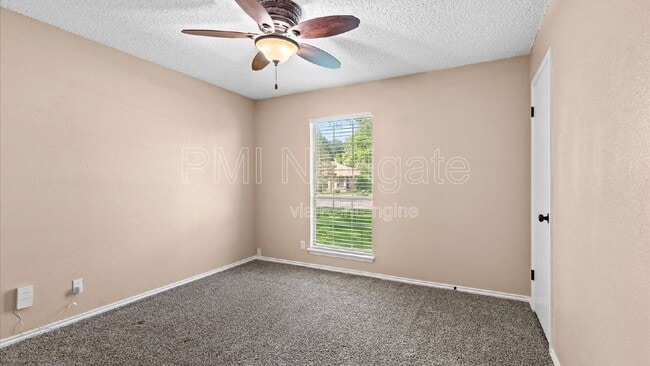 Building Photo - 4606 Crested Land