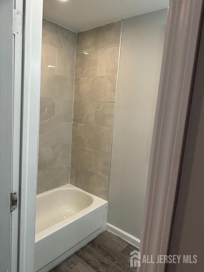 Building Photo - 690 State St