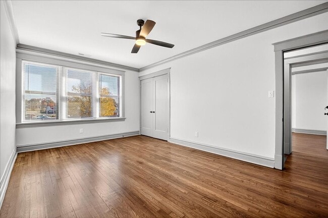 Building Photo - Pizza Prynce