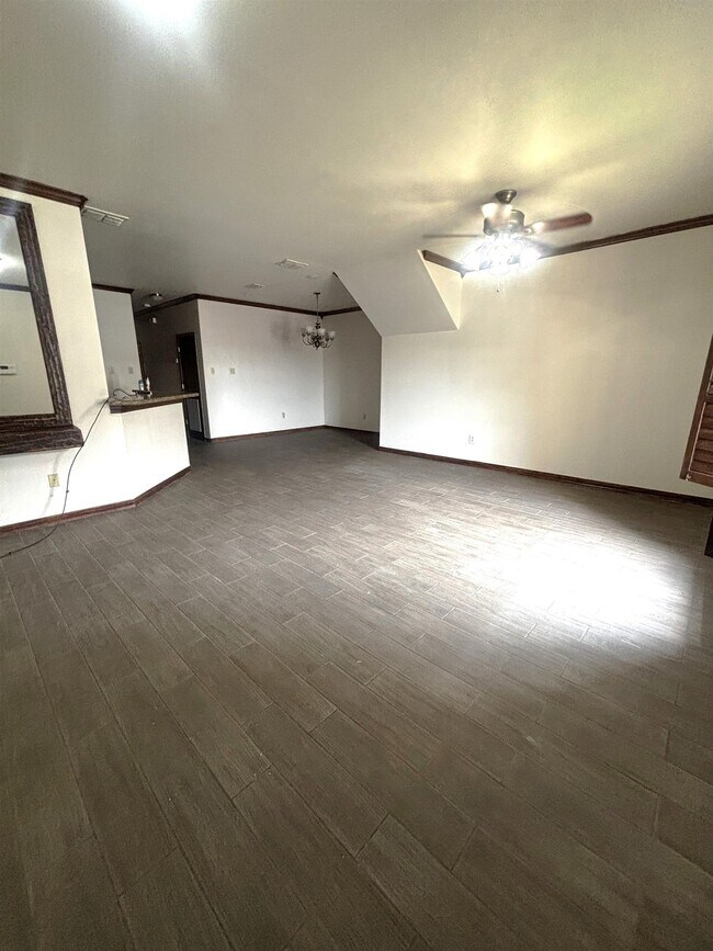 Building Photo - 8216 Casa Verde Rd