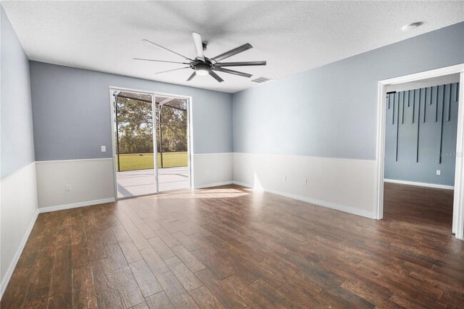 Building Photo - 161 Prairie Falcon Dr