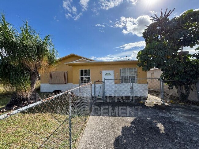 Building Photo - 1489 Silver Beach Rd