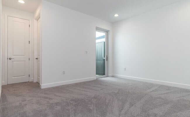 Building Photo - 1360 Bushel Crk Xing