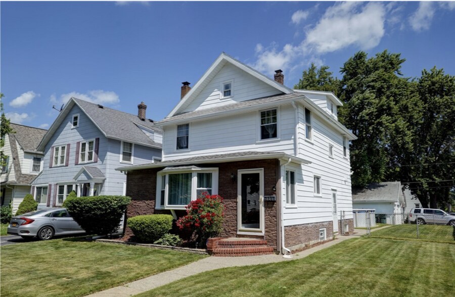 Building Photo - 138 Cherry Rd