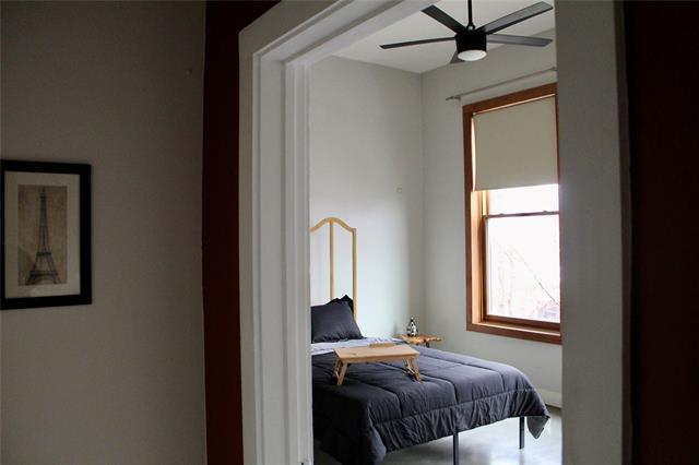 Building Photo - 2502 Live Oak St