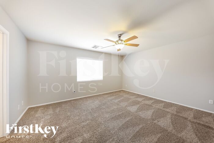 Building Photo - 11597 W Vogel Ave