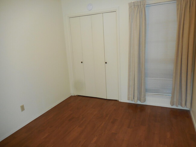 Building Photo - 3210 Isla Bahia Way