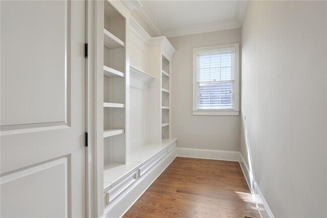 Building Photo - 7940 Georgetown Cir