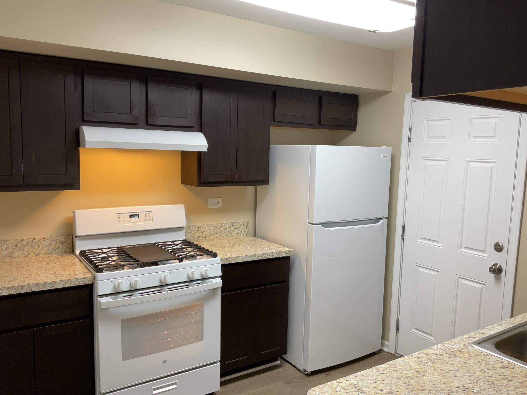 Building Photo - 473 John Hancock Ct