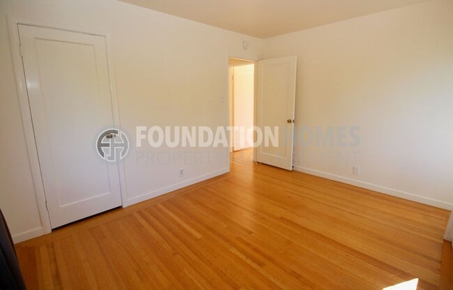 Building Photo - 4BD/2BA San Anselmo Home on a Cul-De-Sac!  Mount Tam Views!  Large Yard!   FOUNDATION