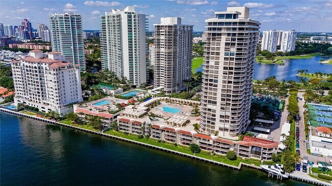 Building Photo - 20191 E Country Club Dr