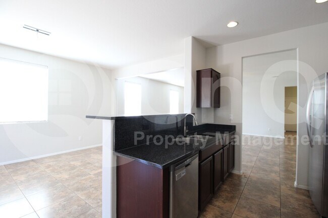 Building Photo - 7425 W Darrel Rd