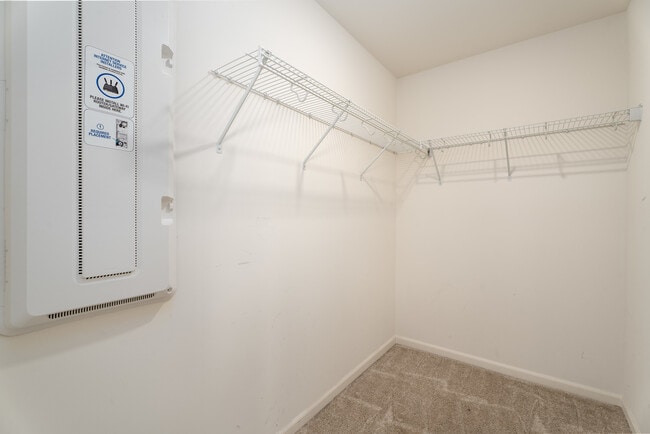 Building Photo - 15121 Quincy Cir