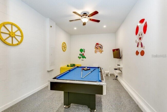 Building Photo - 1561 Flange Dr